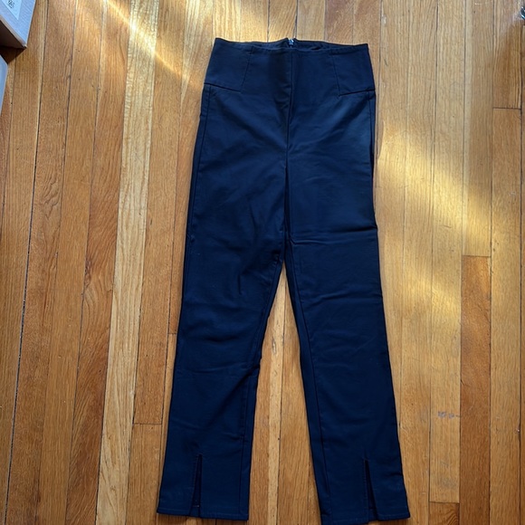 Athleta size 4 cropped black stretch-y pants - Picture 1 of 5
